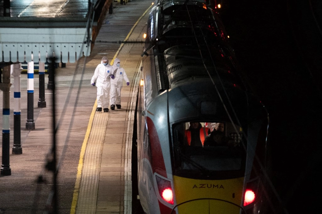 Les services antiterroristes ont été saisis pour collaborer à l'enquête sur le drame, pour lequel deux personnes ont été arrêtées