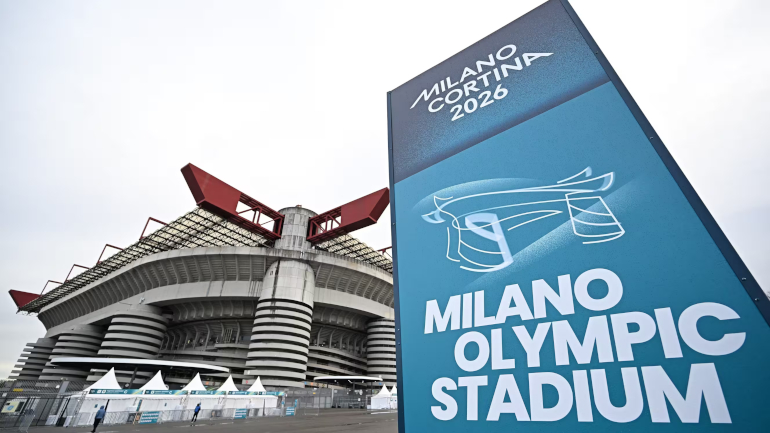 Le stade de San Siro, rebaptis&eacute; &agrave; l'occasion des JO d'hiver "Milano Olympic Stadium". C'est l&agrave; o&ugrave; s'est d&eacute;roul&eacute;e la c&eacute;r&eacute;monie d'ouverture des JO Milan Cortina 2026