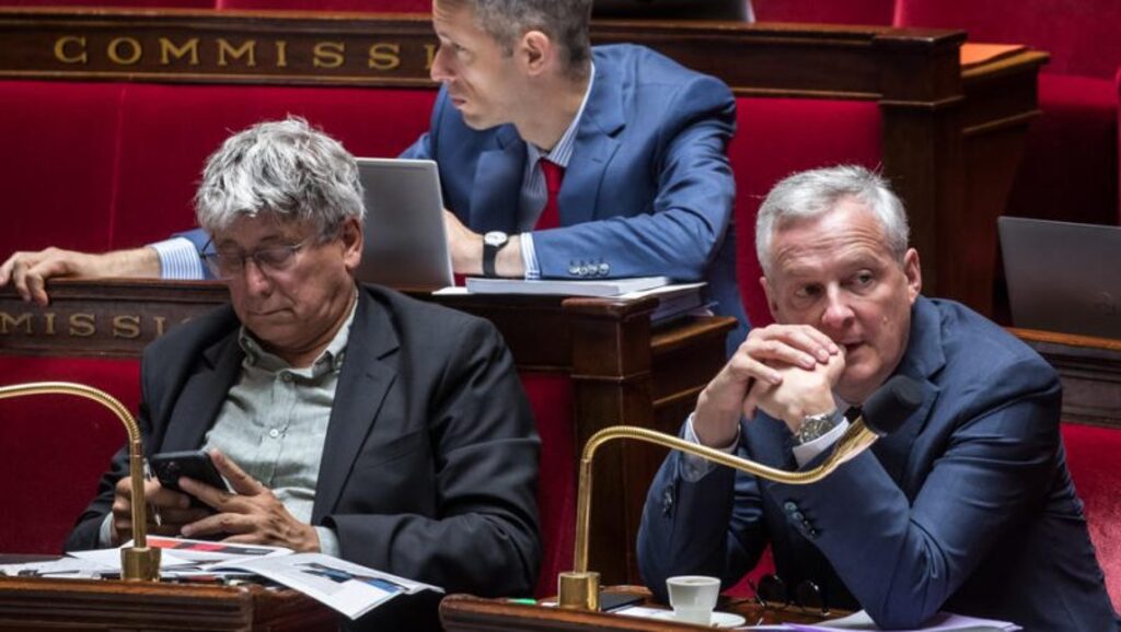 Budget 2023 et « 49.3 » : gouvernement et oppositions à couteaux tirés