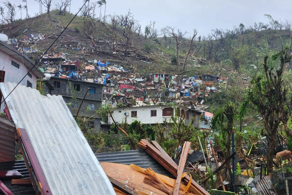 Les dégâts dans les bidonvilles de Kawéni après le passage du cyclone Chido • ©Mayotte la 1ère